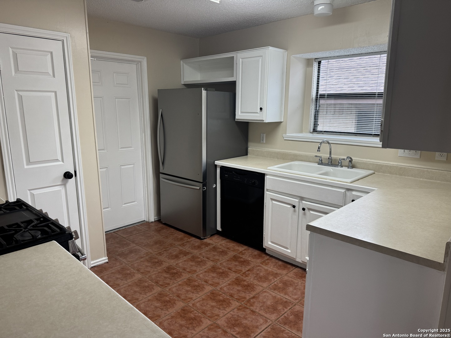 property viewer photo 6