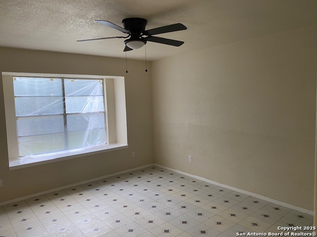 property viewer photo 7