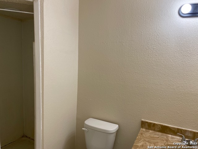 property viewer photo 9