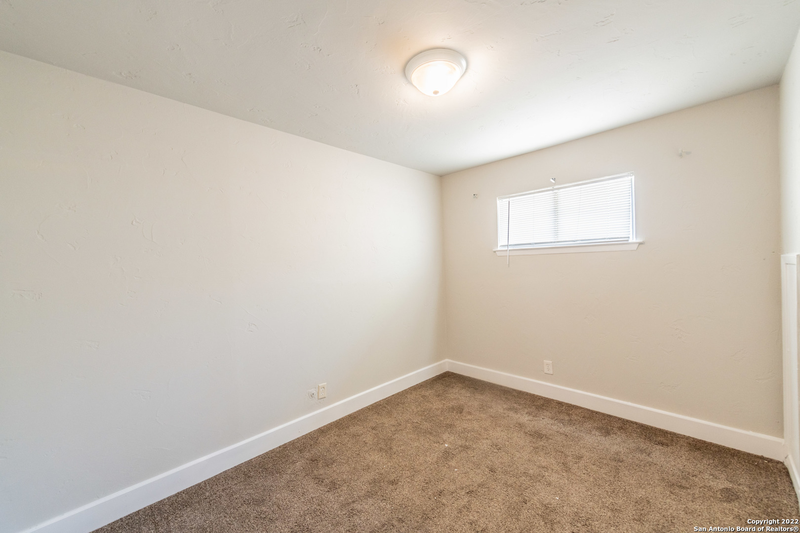 property viewer photo 10
