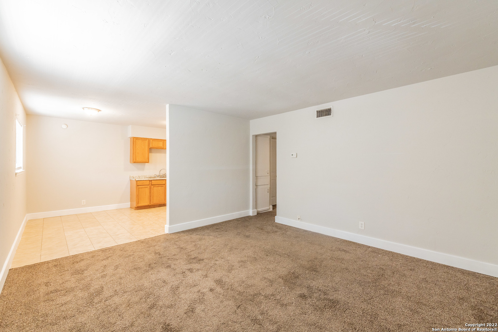 property viewer photo 6