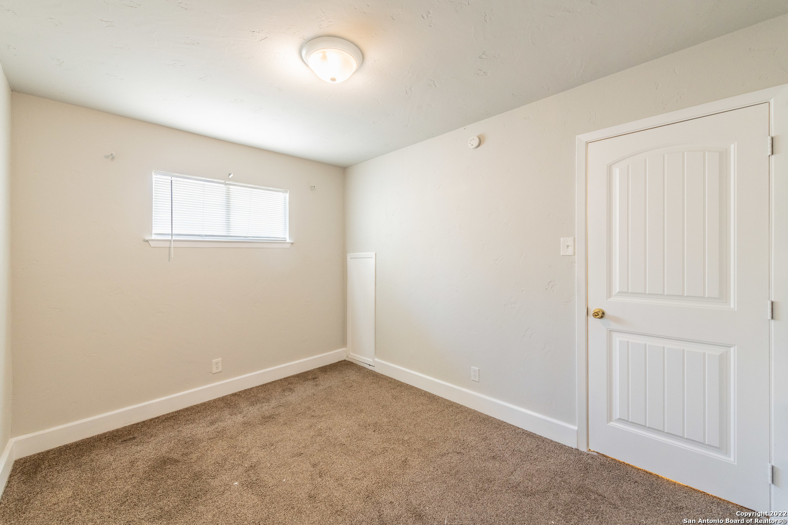property viewer photo 9