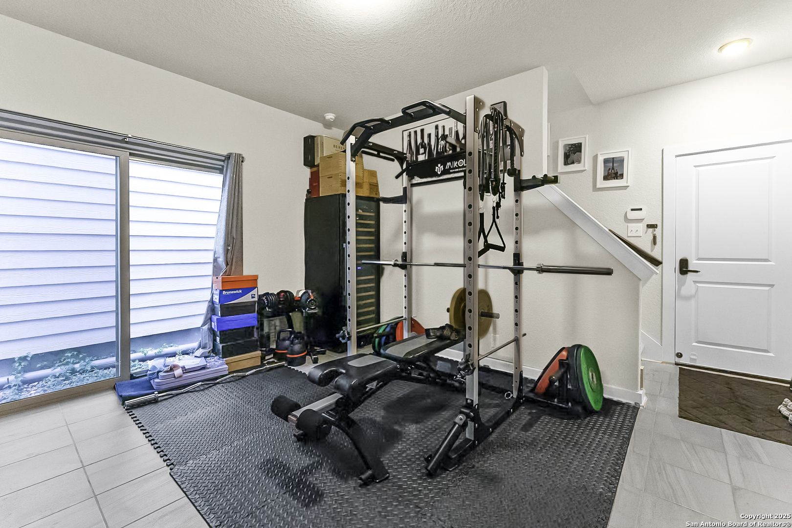 property viewer photo 18