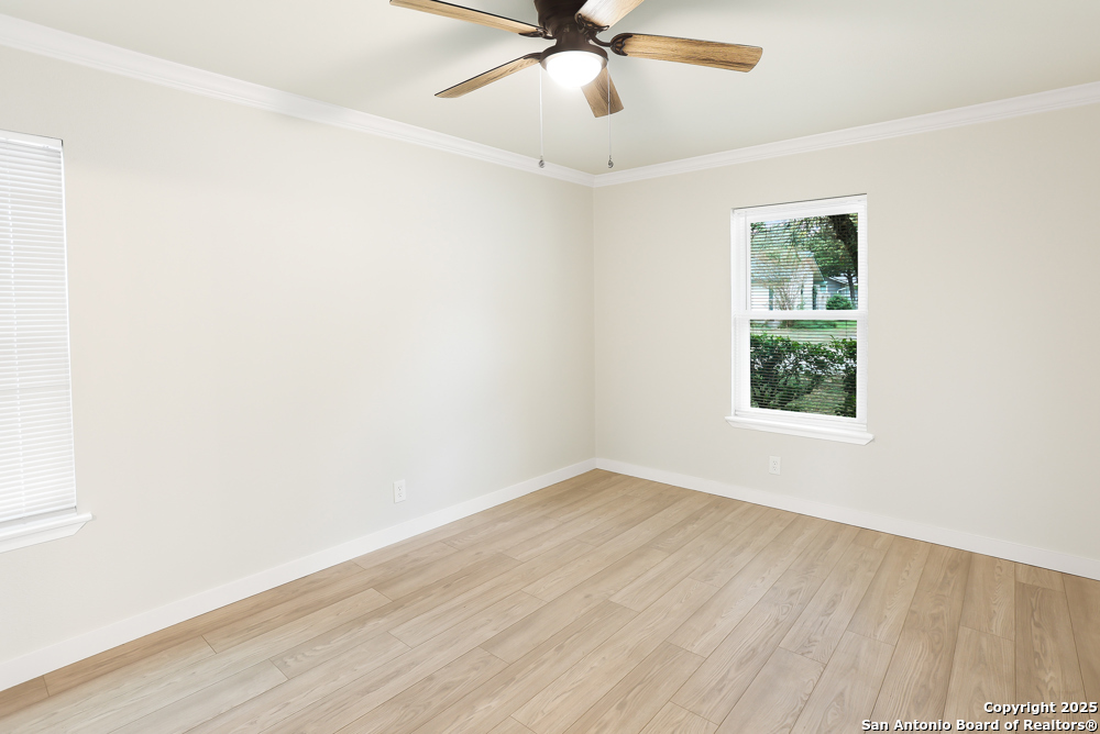 property viewer photo 10