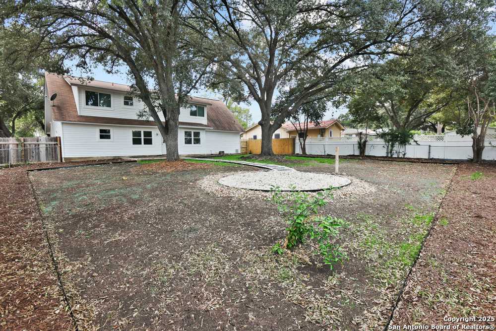 property viewer photo 22