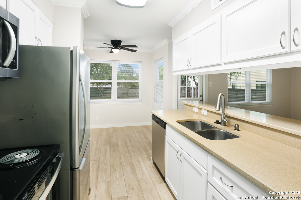 property viewer photo 5