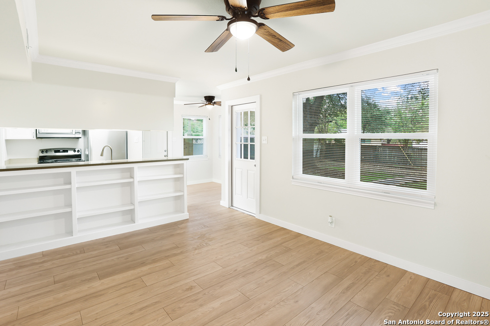 property viewer photo 9
