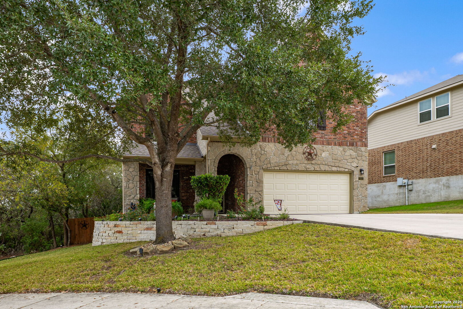 property viewer photo 1