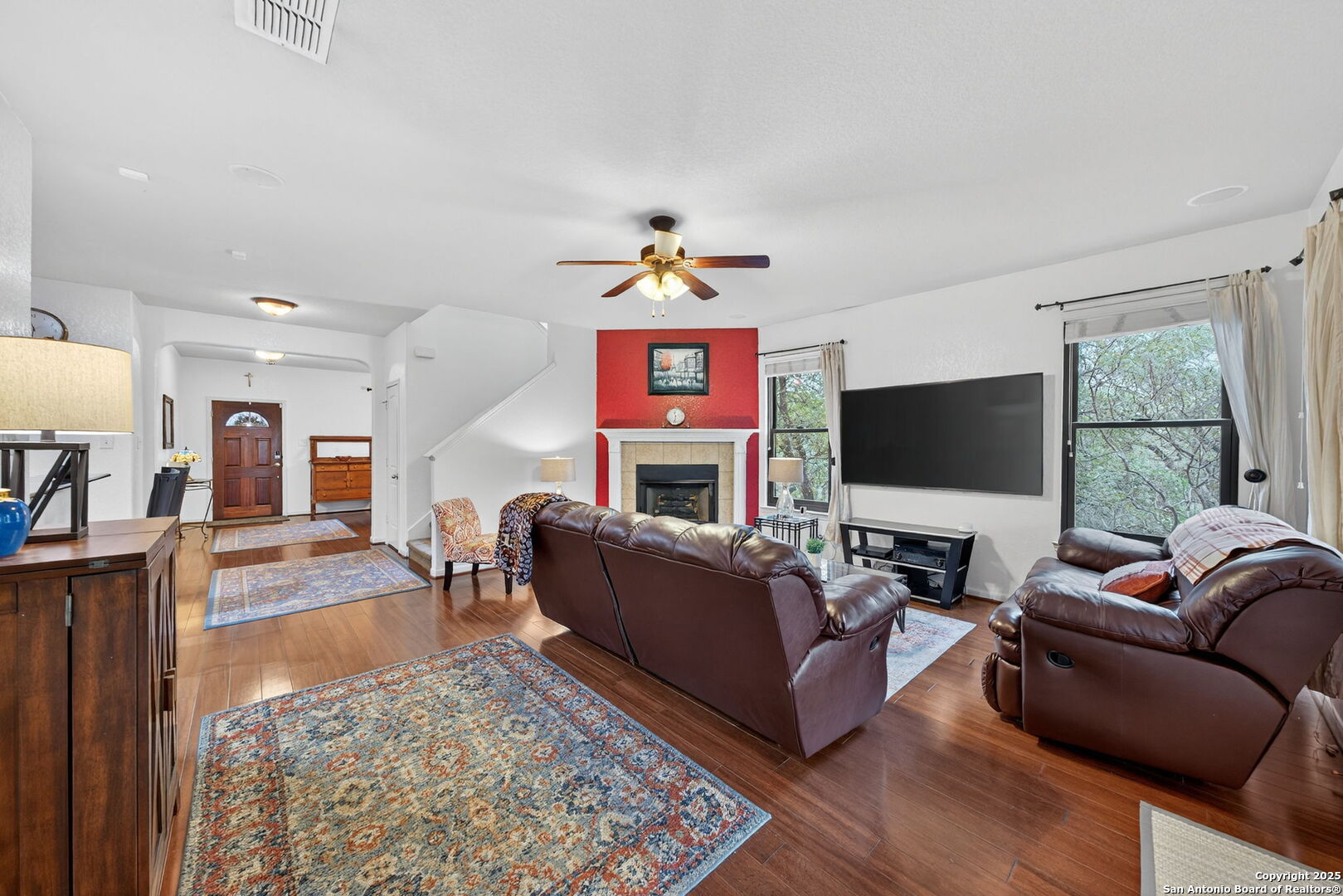 property viewer photo 10