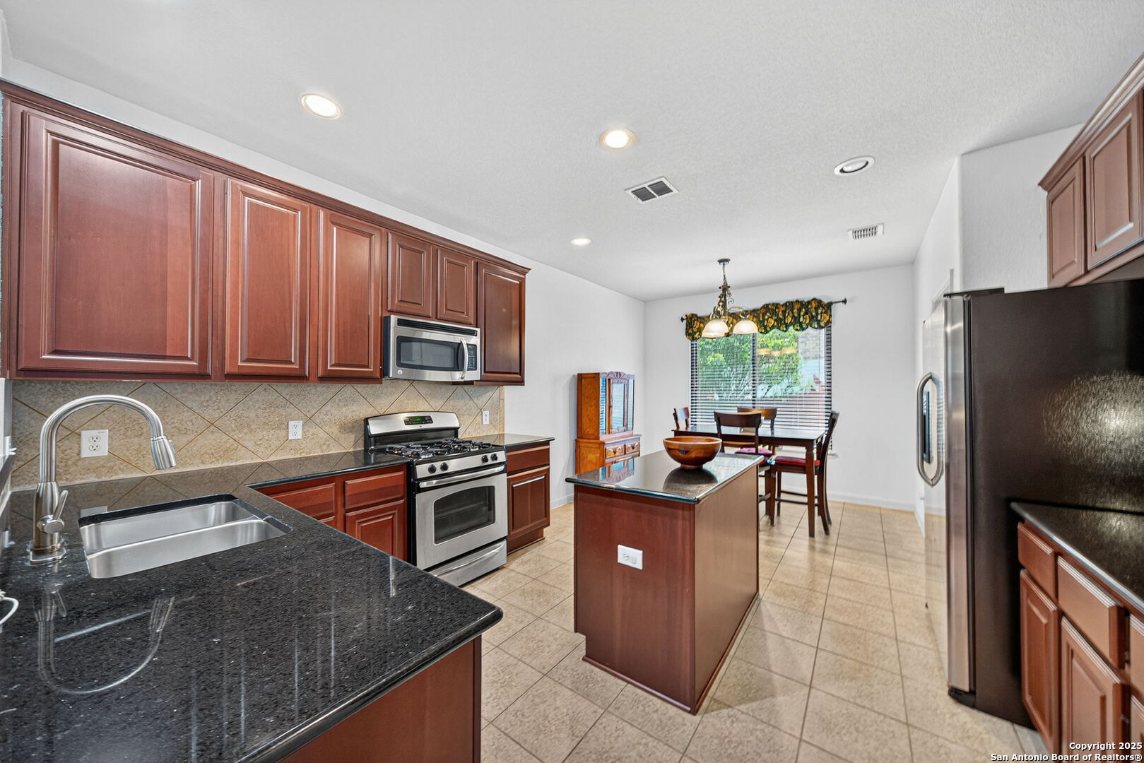 property viewer photo 13