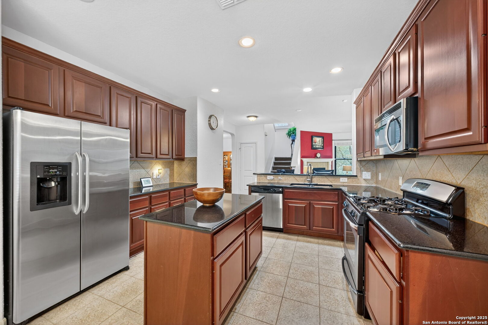 property viewer photo 15