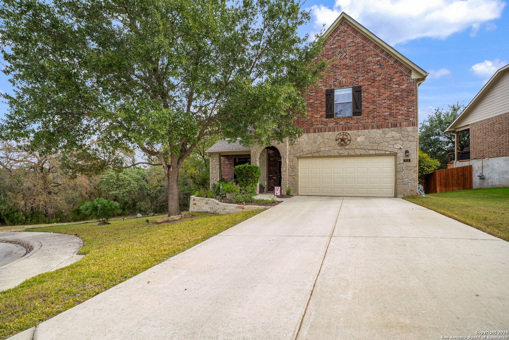 property viewer photo 2