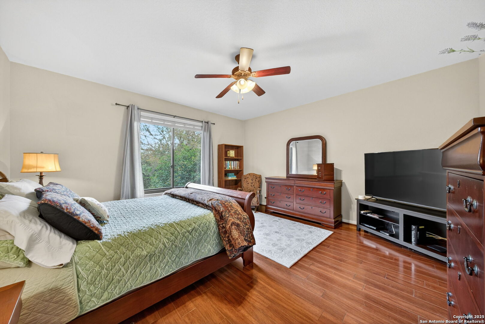 property viewer photo 21