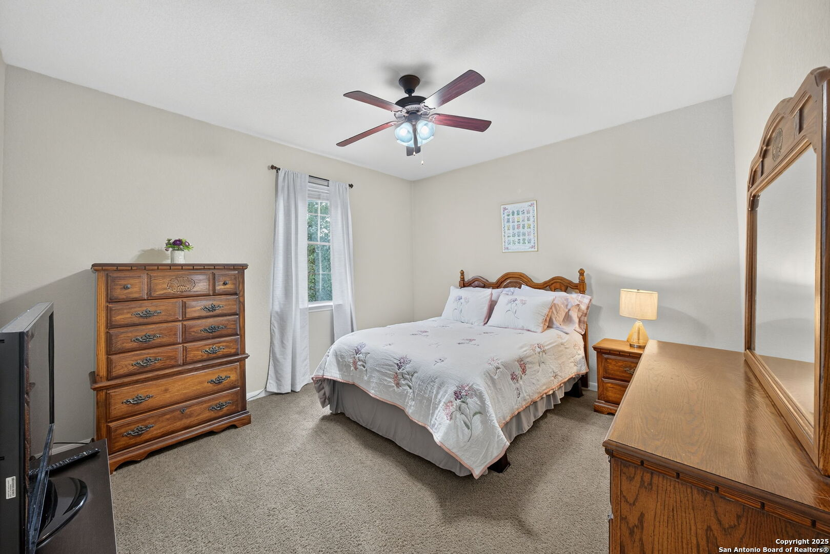 property viewer photo 25