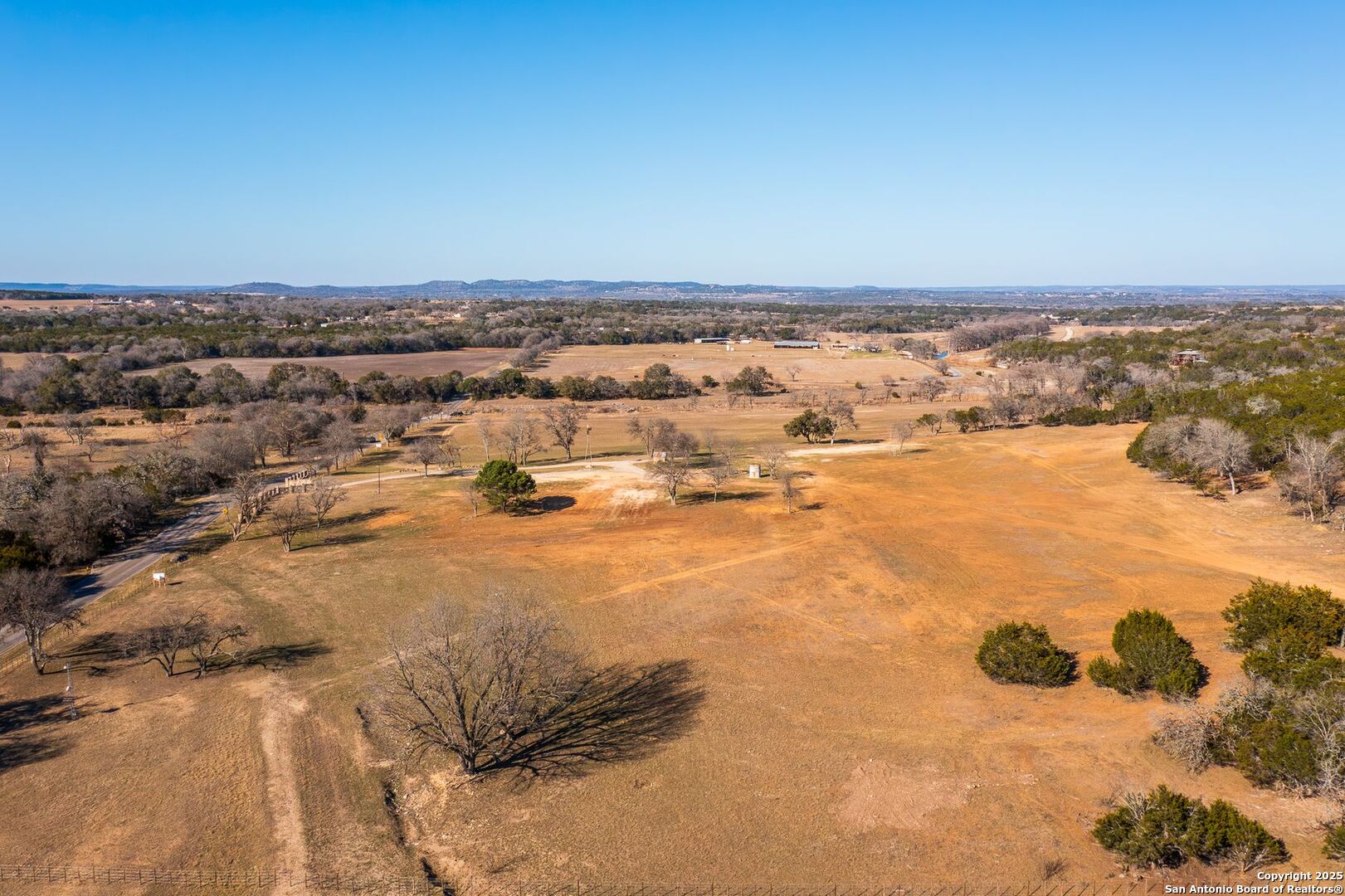 main property photo 10