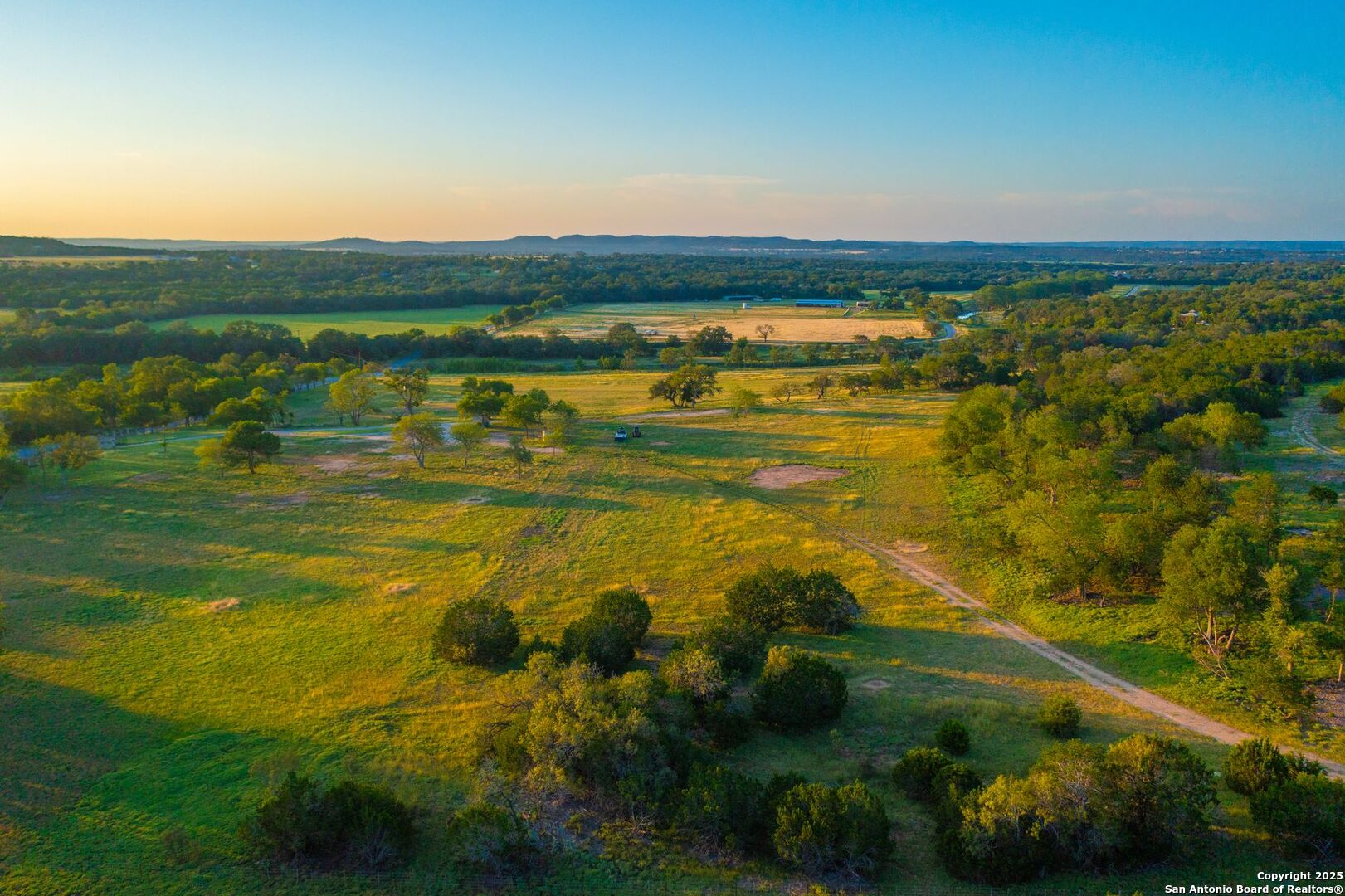 main property photo 18
