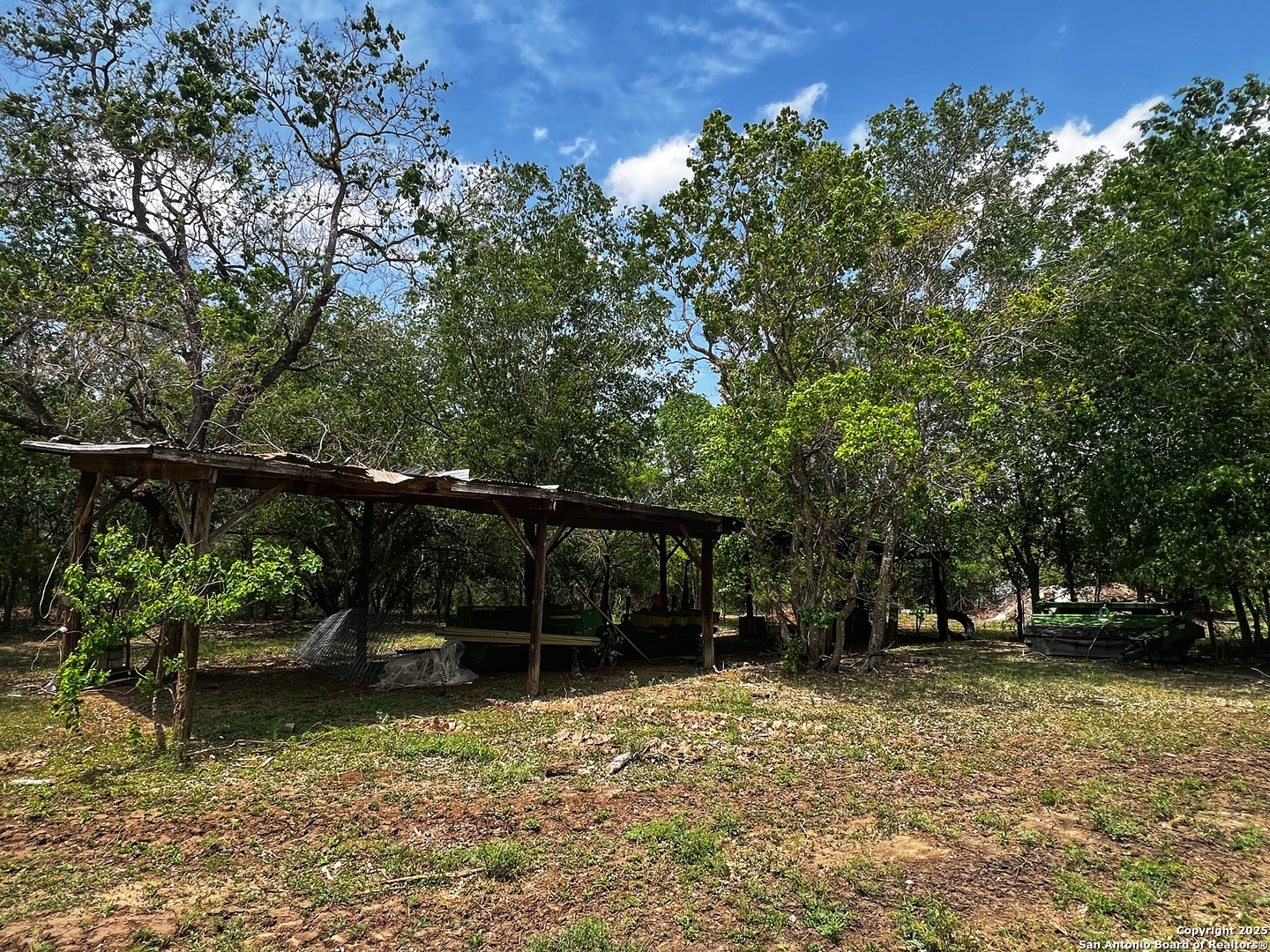 main property photo 10