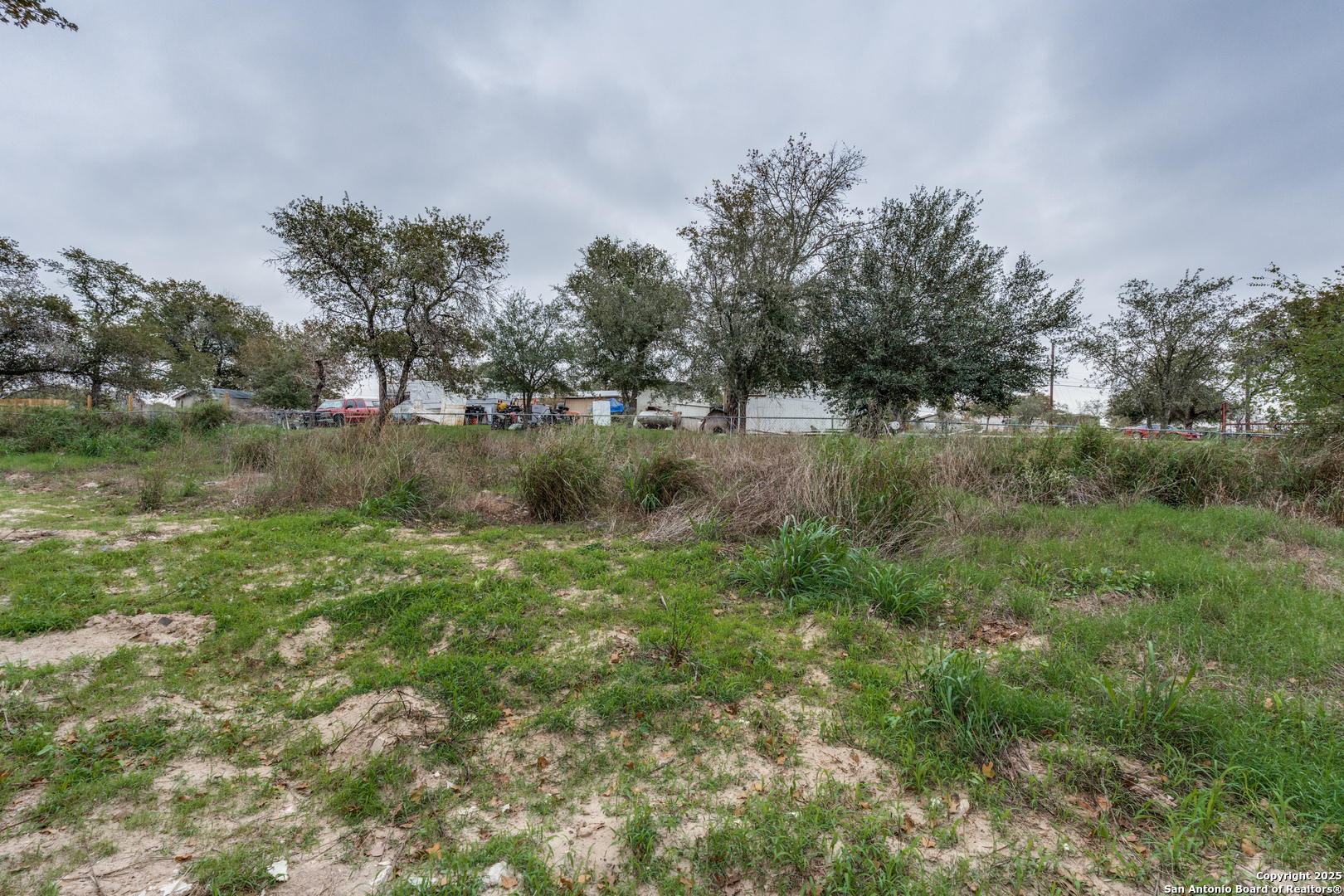 main property photo 22