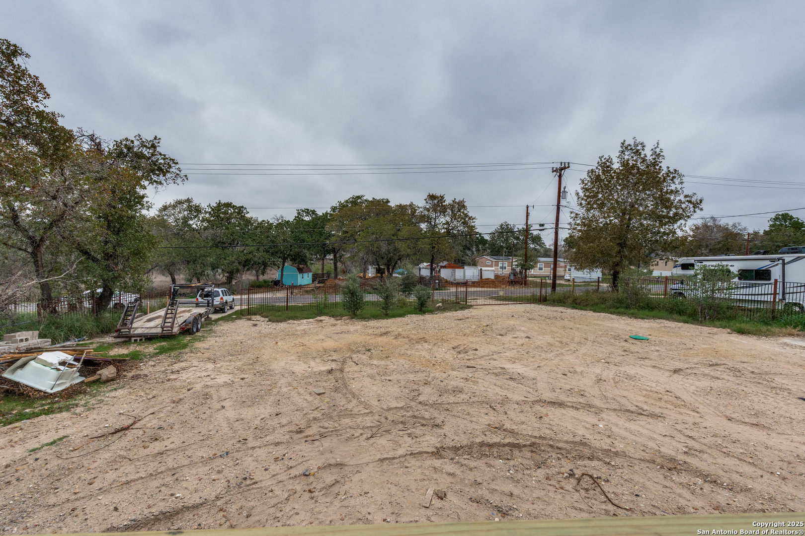 main property photo 5