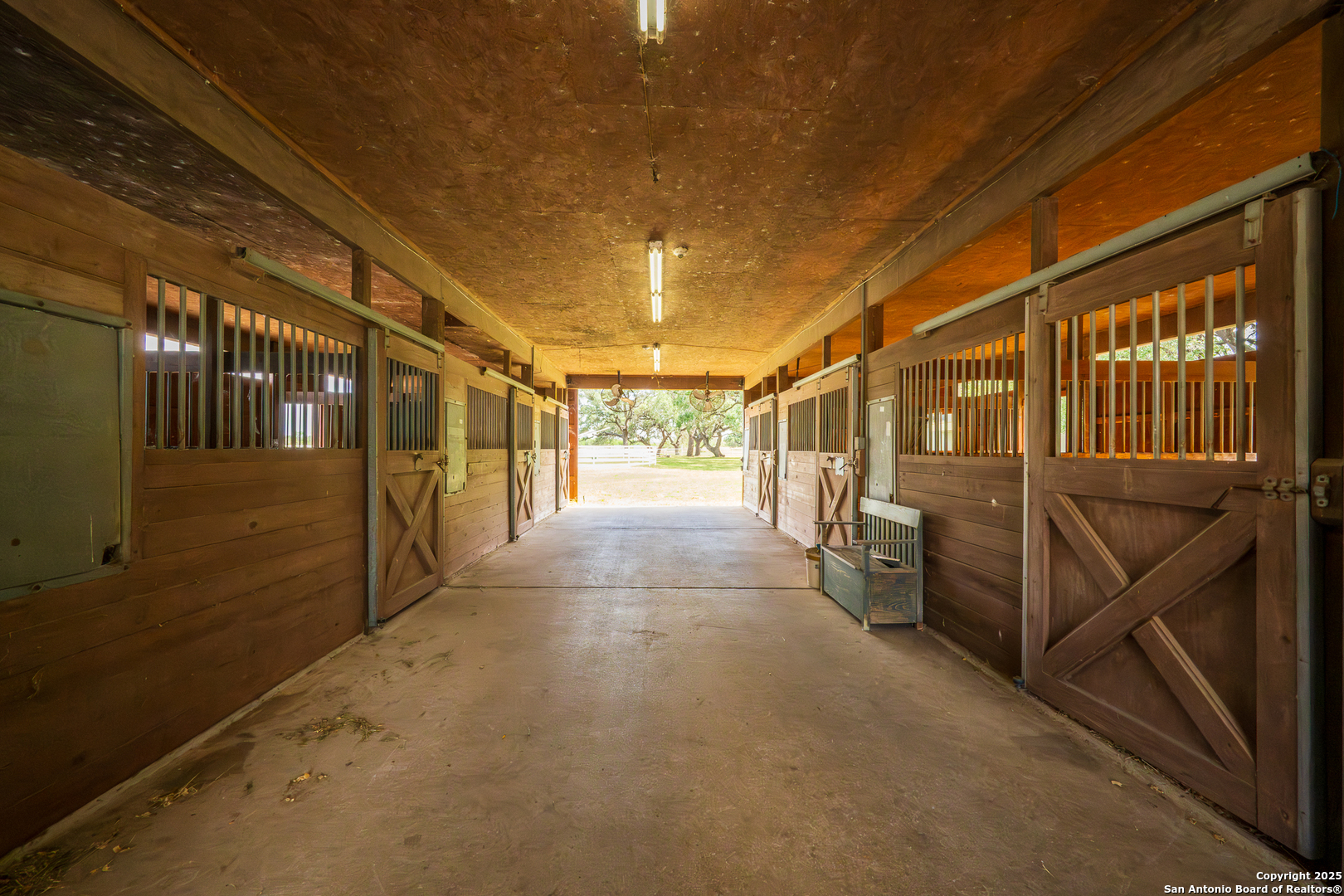 main property photo 35