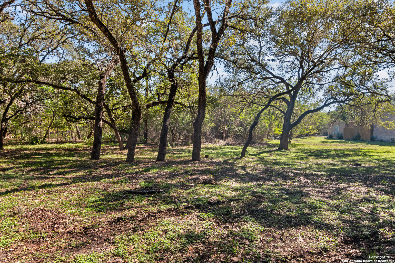 main property photo 23