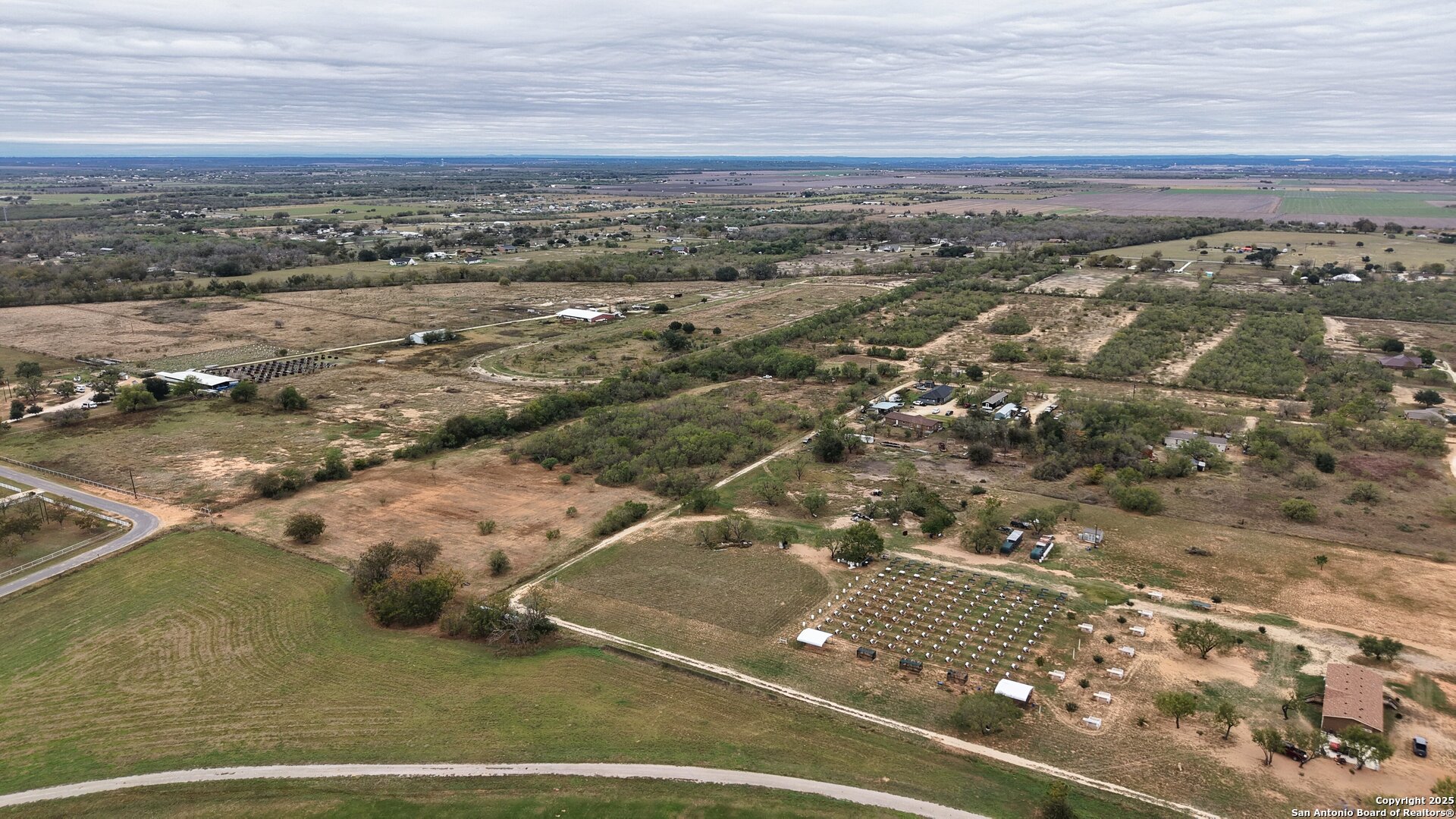 main property photo 33