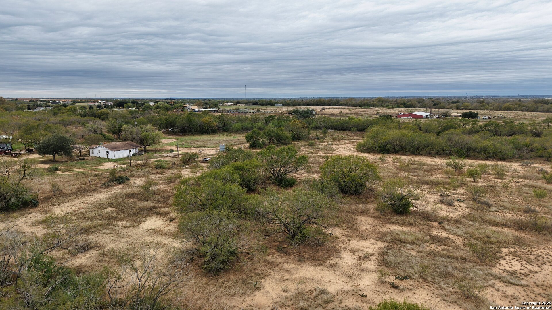 main property photo 41