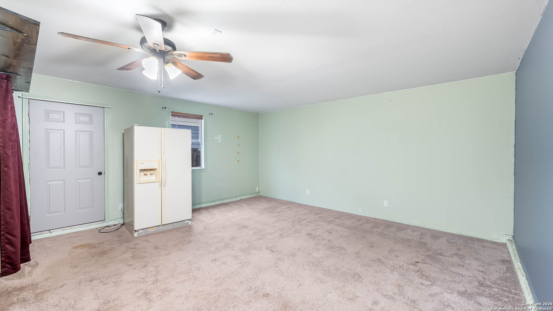 main property photo 13