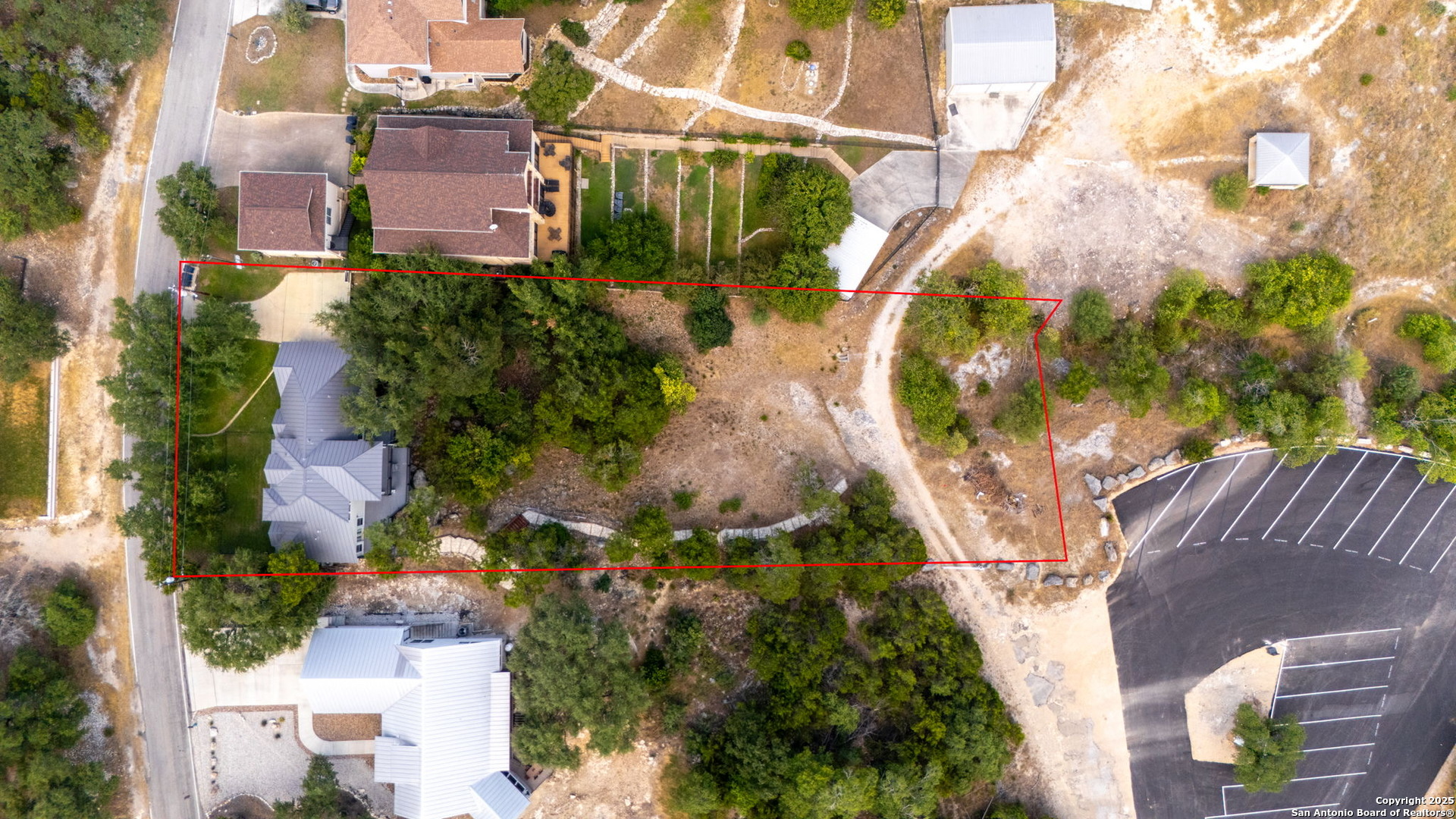 main property photo 6
