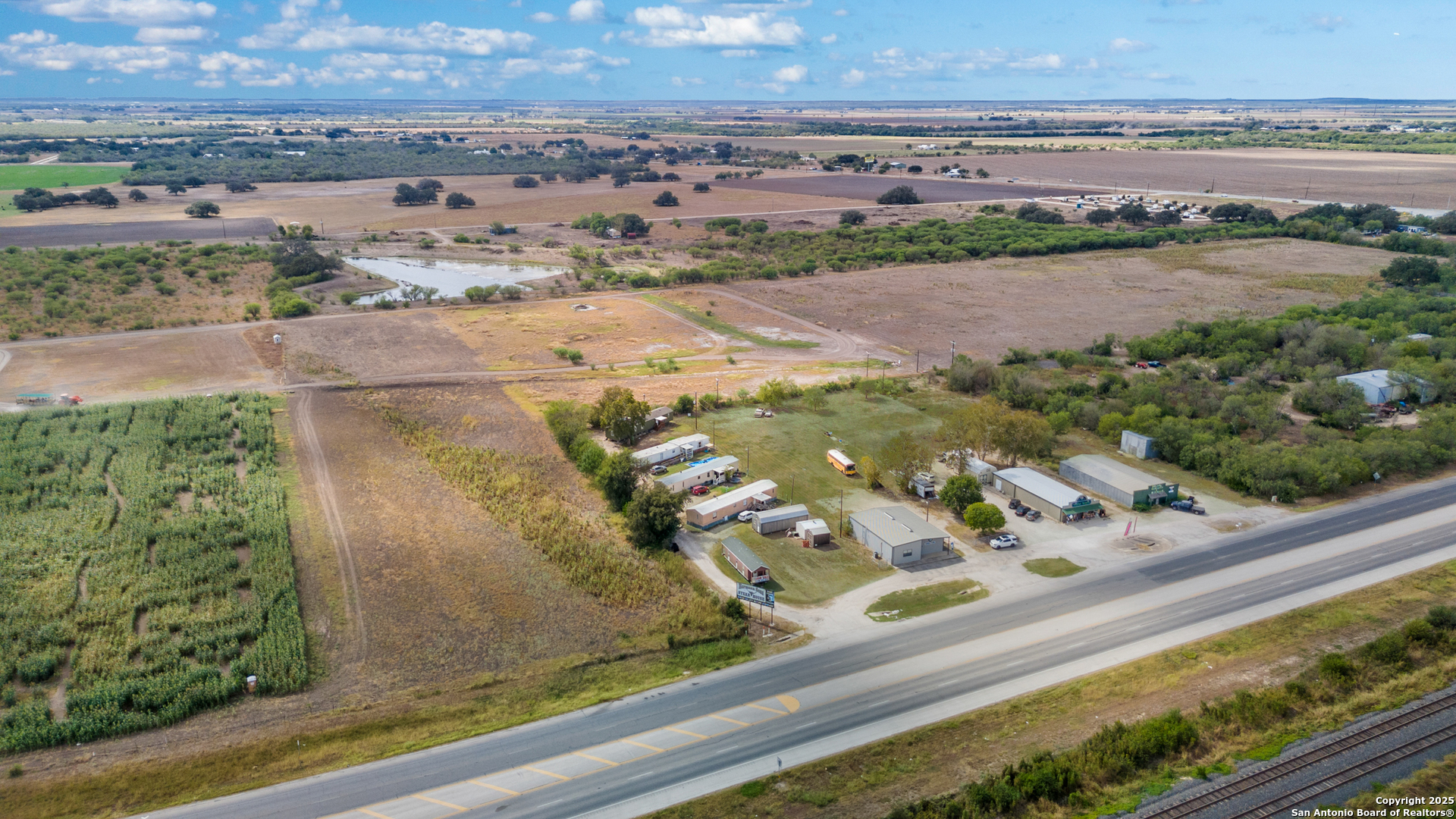 main property photo 2