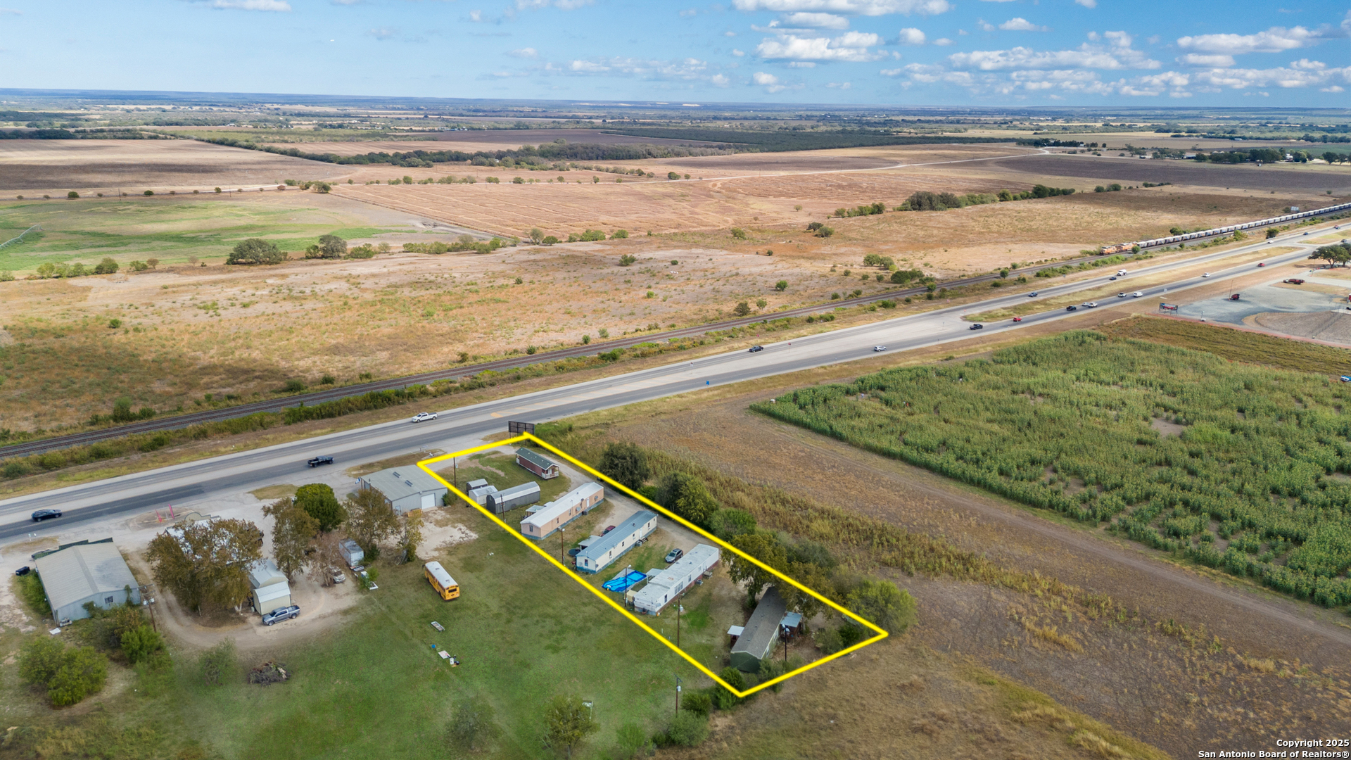 main property photo 5
