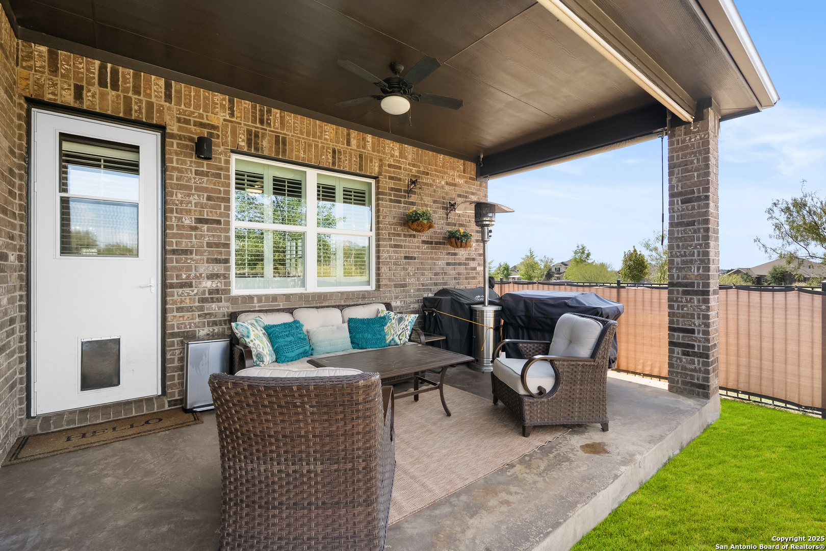 main property photo 19