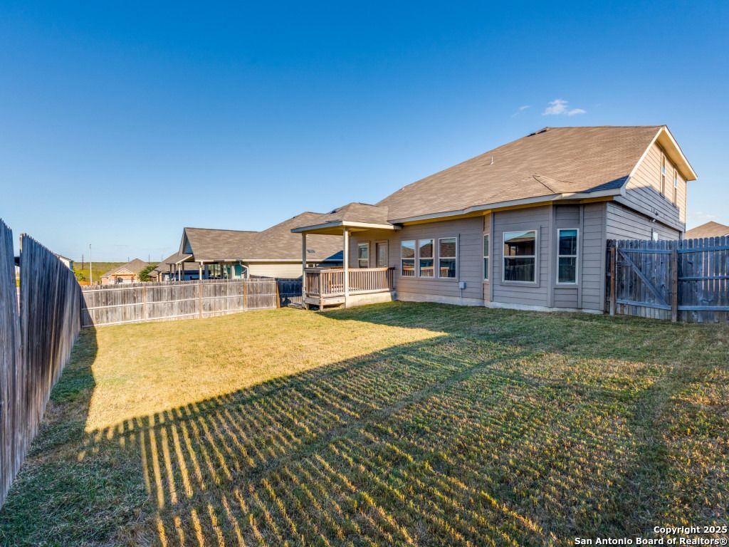 main property photo 33