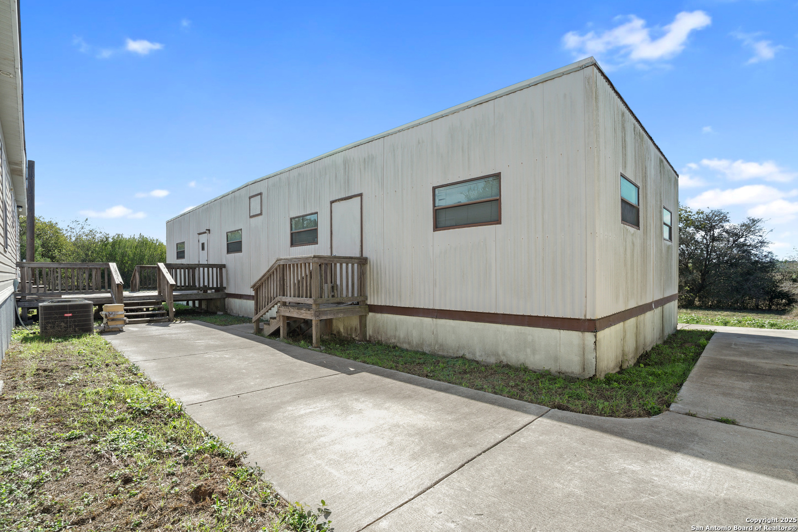 main property photo 21