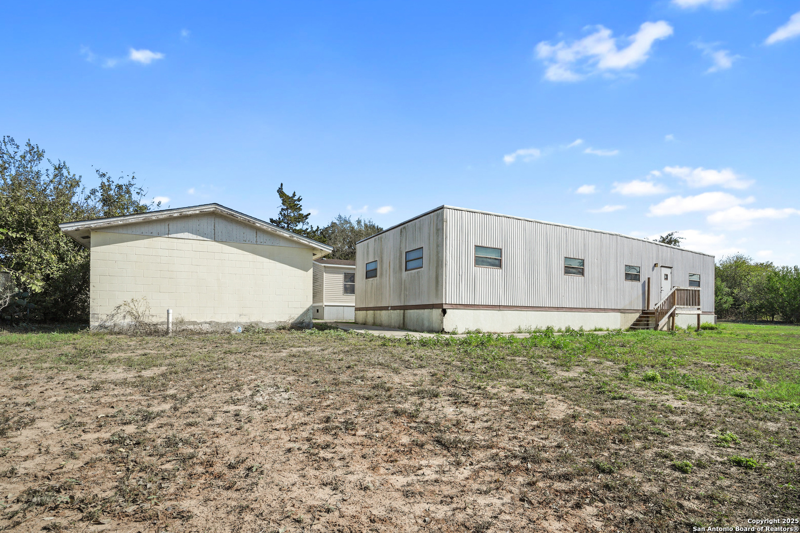 main property photo 22