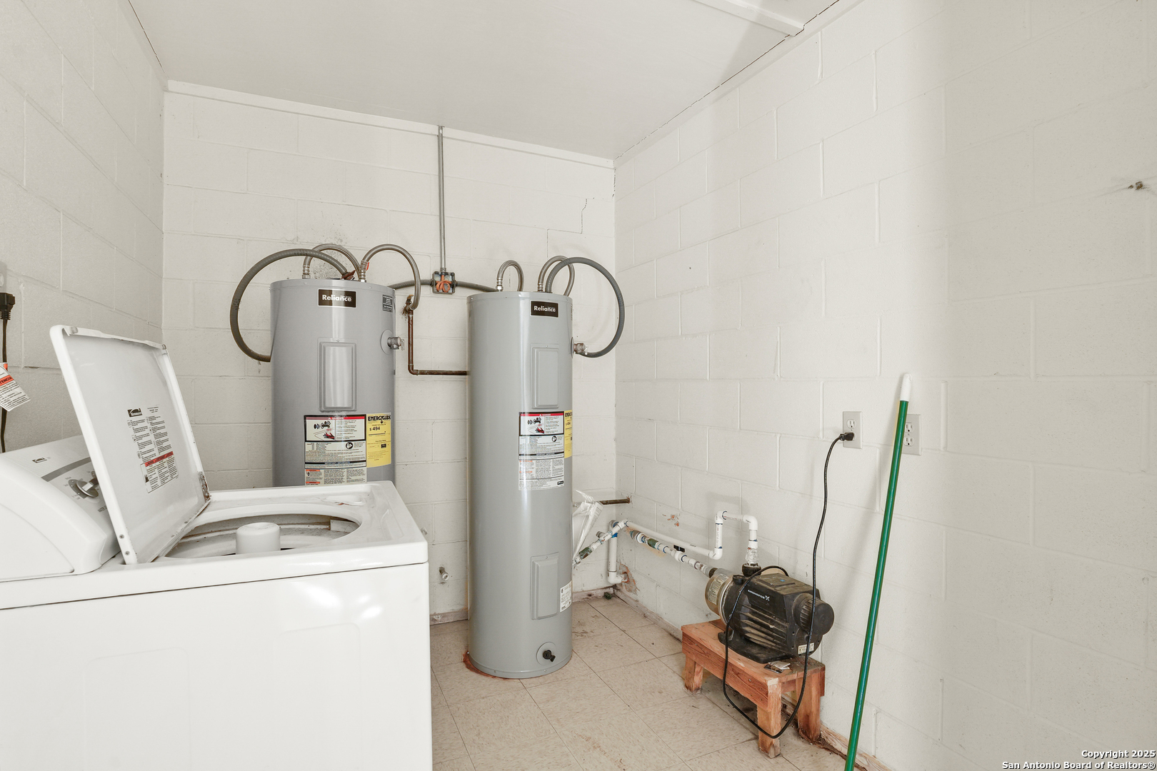 main property photo 29