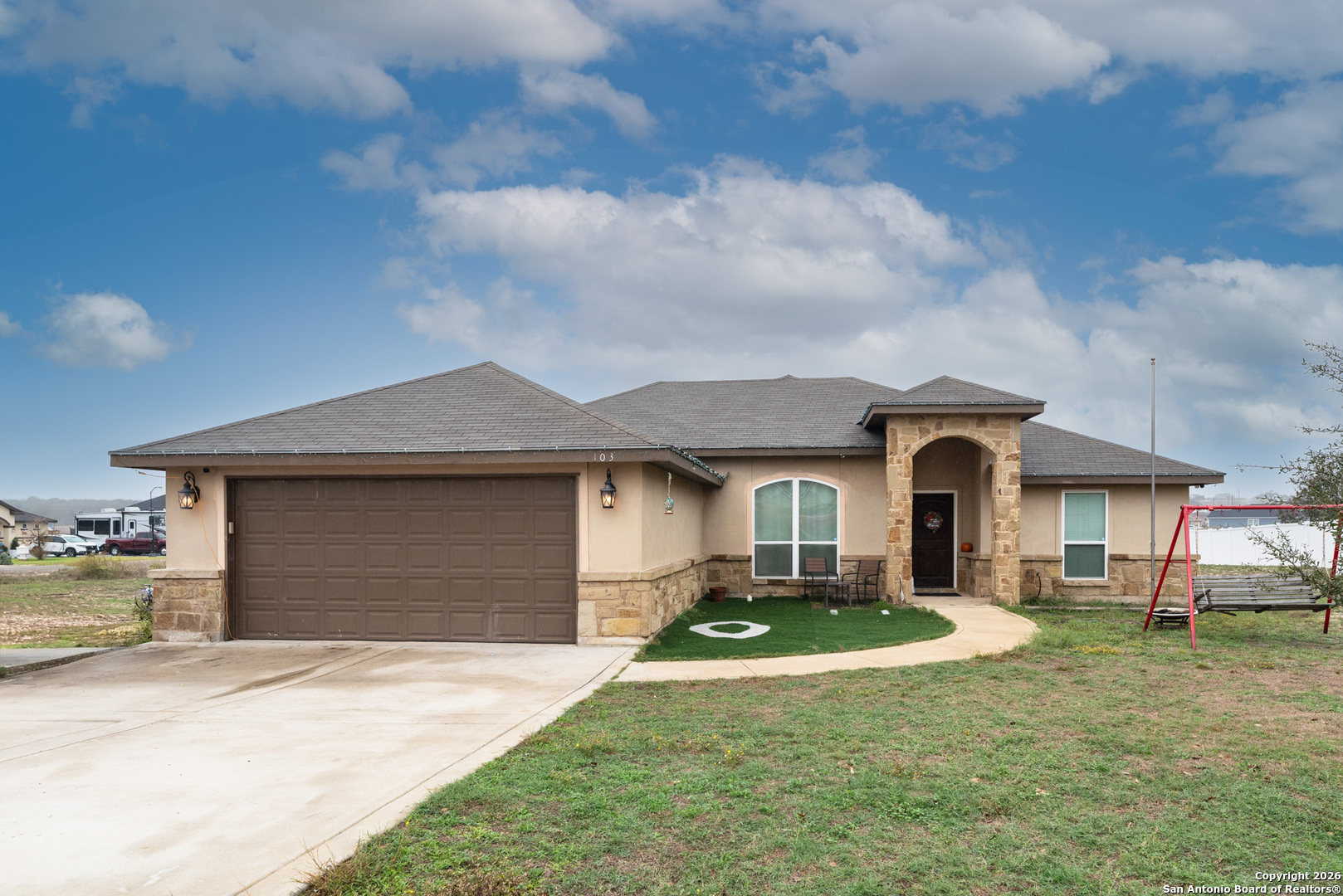 main property photo 1