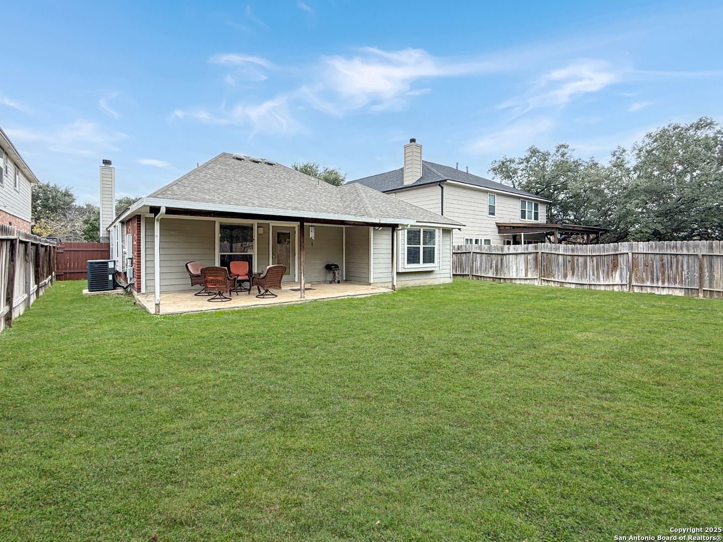 main property photo 14
