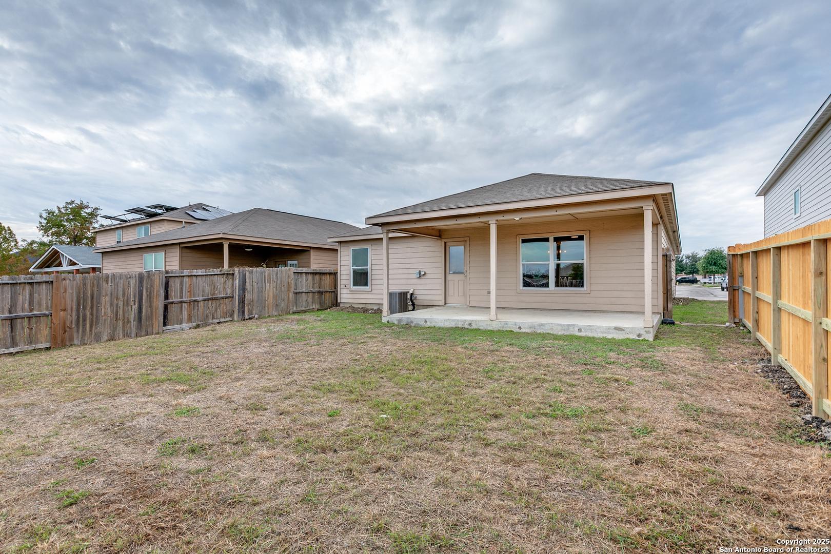main property photo 24