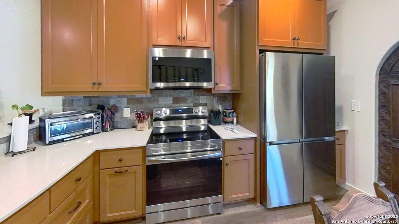 main property photo 39