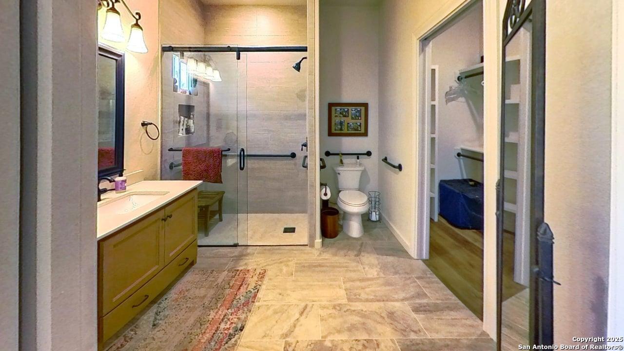 main property photo 43