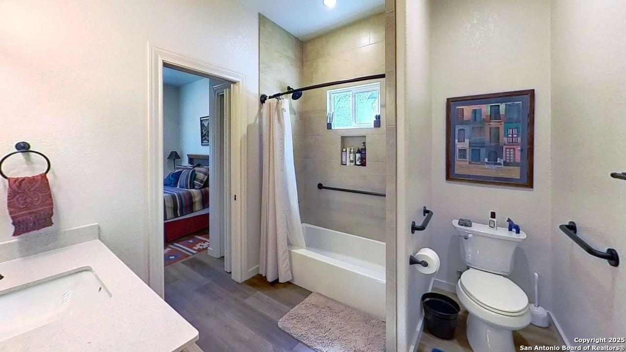 main property photo 45