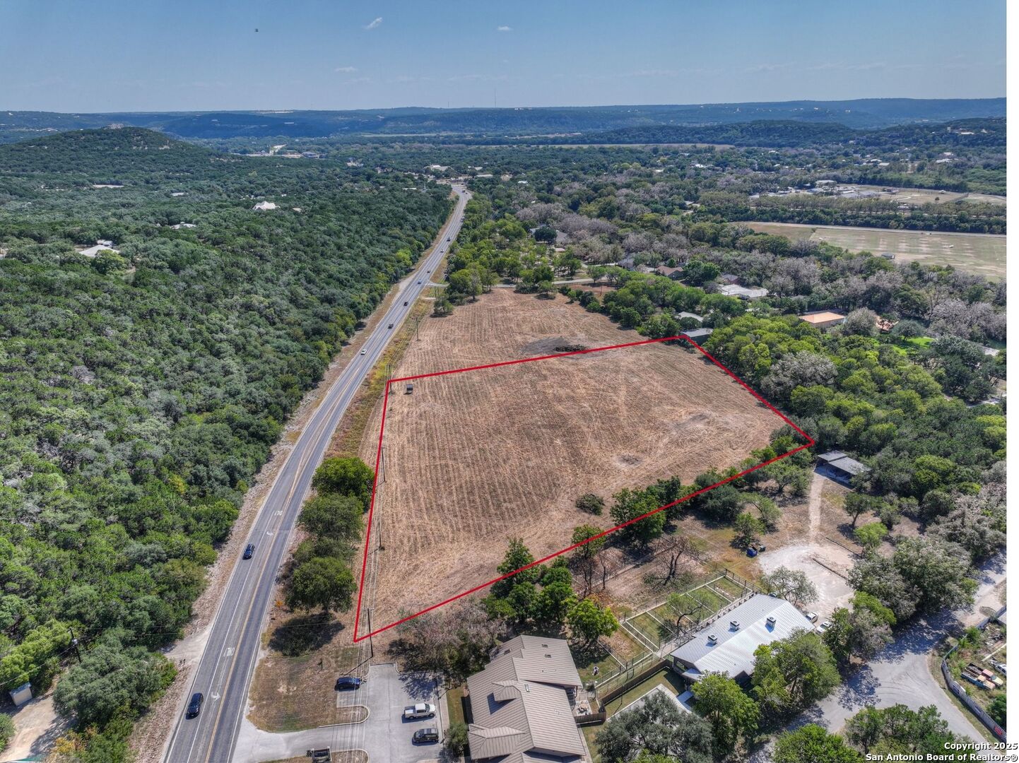 main property photo 4
