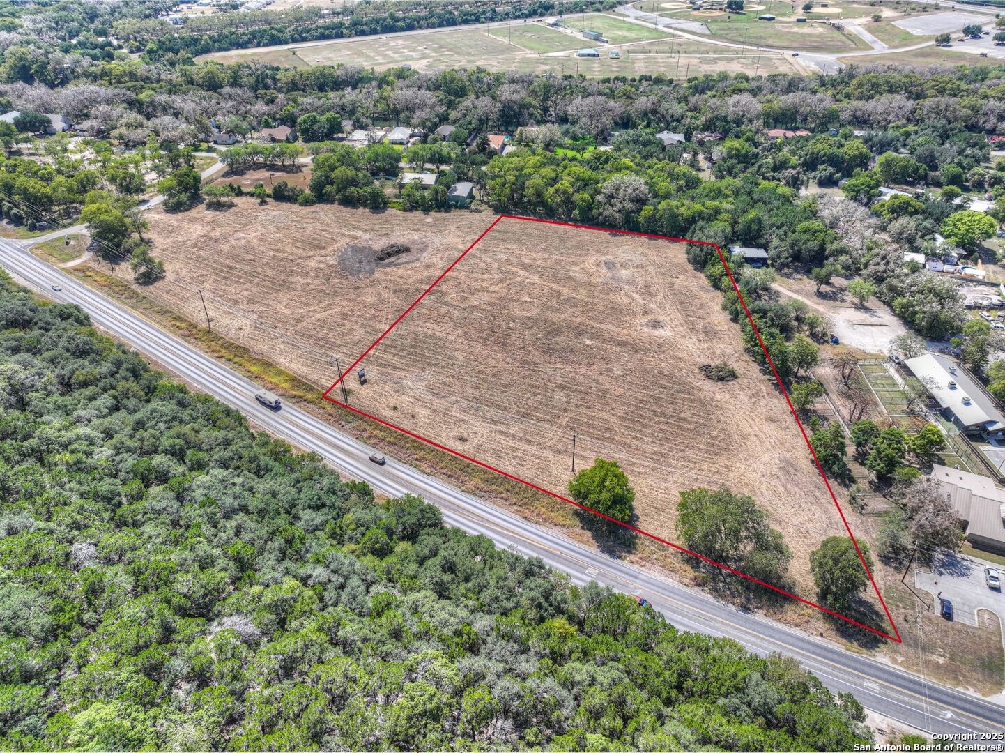 main property photo 6