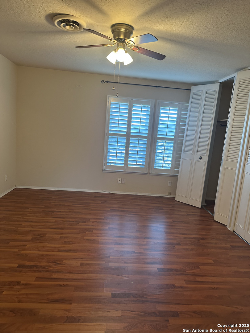 property viewer photo 13