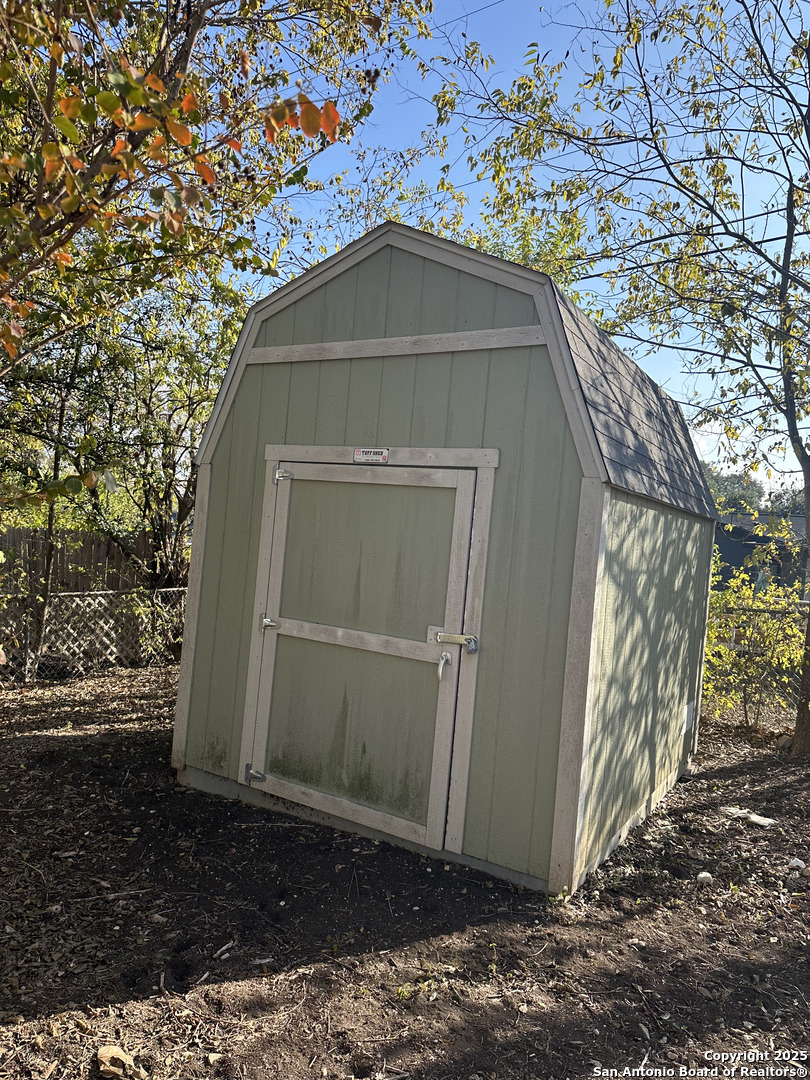 property viewer photo 15