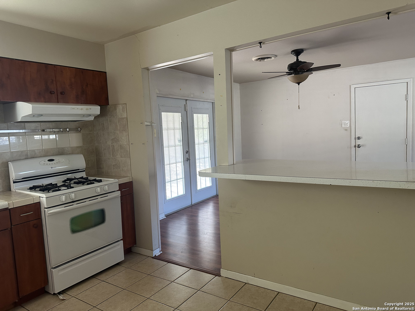 property viewer photo 8