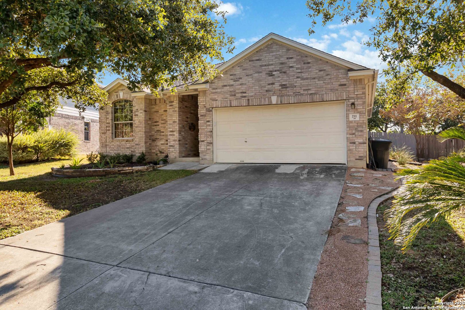 main property photo 0