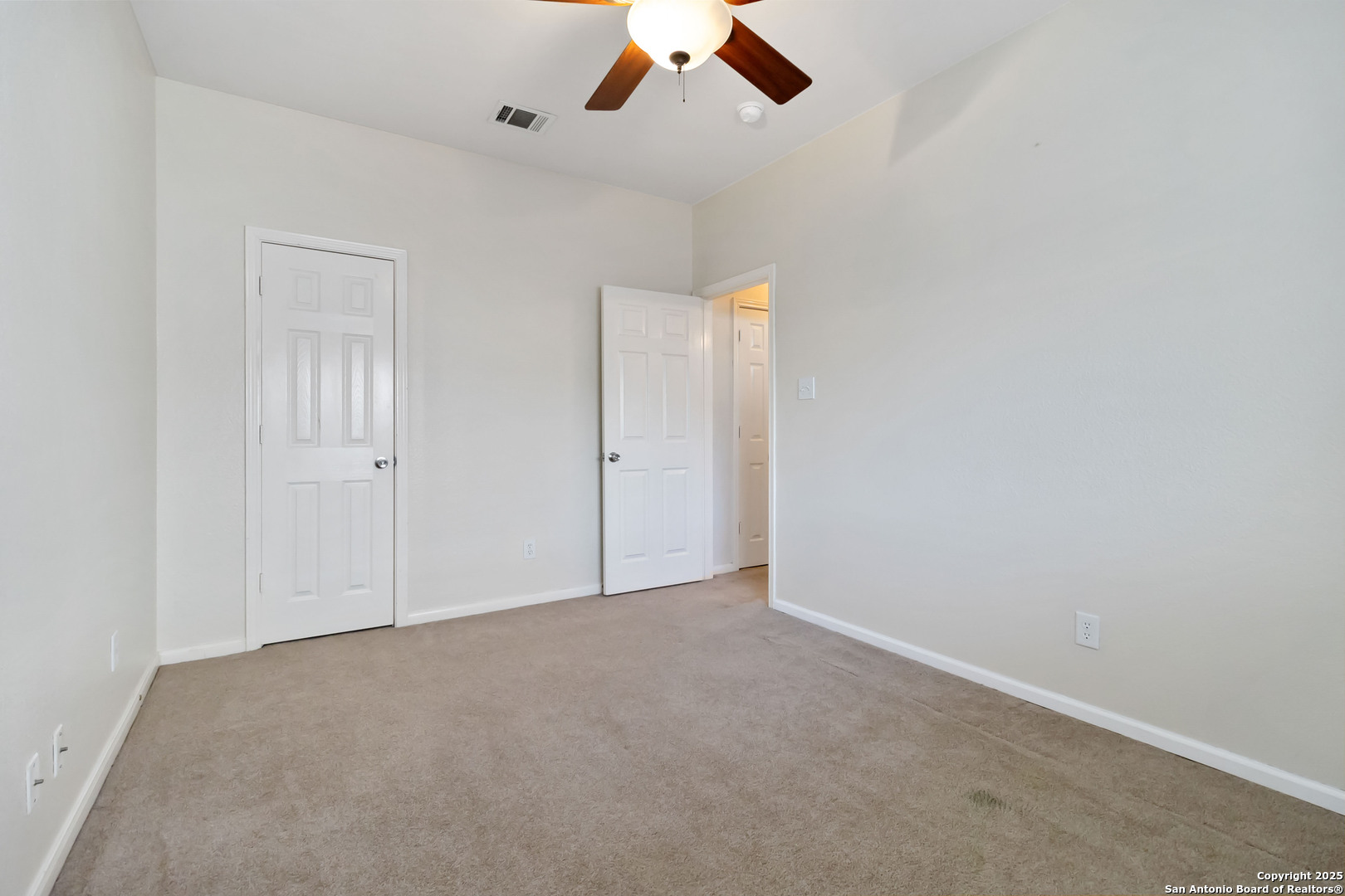 property viewer photo 19