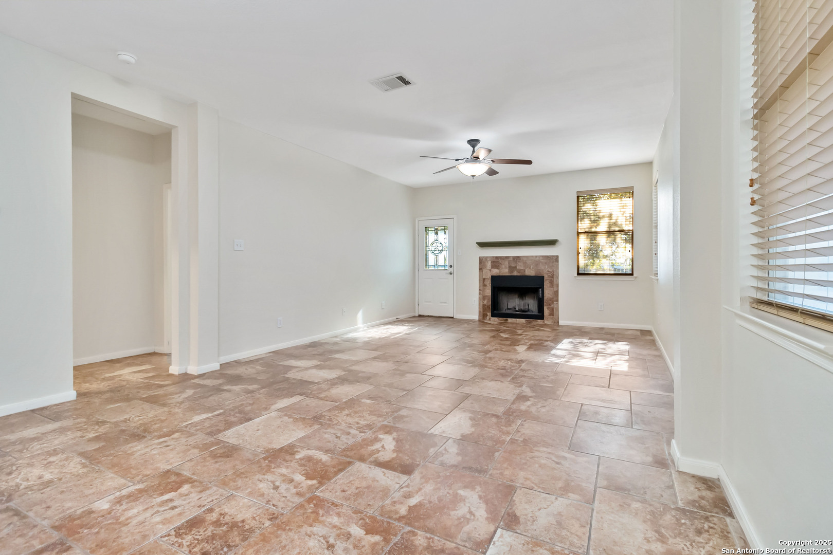 property viewer photo 6